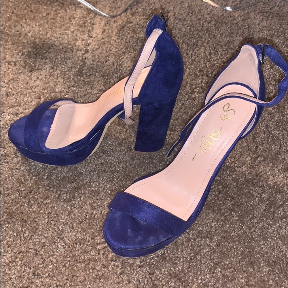 Blue Heels